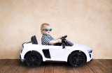 Samochód elektryczny dla dzieci AUDI R8 SPYDER biały